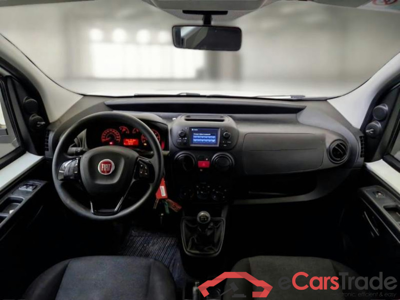 FIAT QUBO / 2016 / 5P / MONOVOLUME 1.4 8V 77CV EASY NATURAL POWER E6 #3