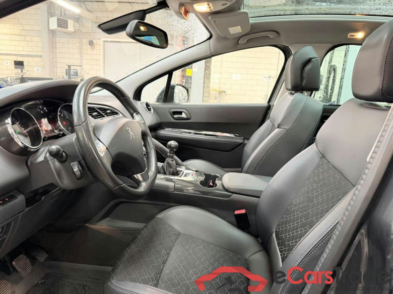 PEUGEOT 3008 1.2 PureTech Allure #3