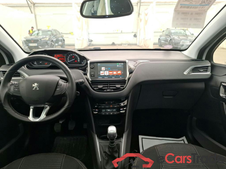 PEUGEOT 208 / 2015 / 5P / Berline Puretech 110 S&S Allure #5