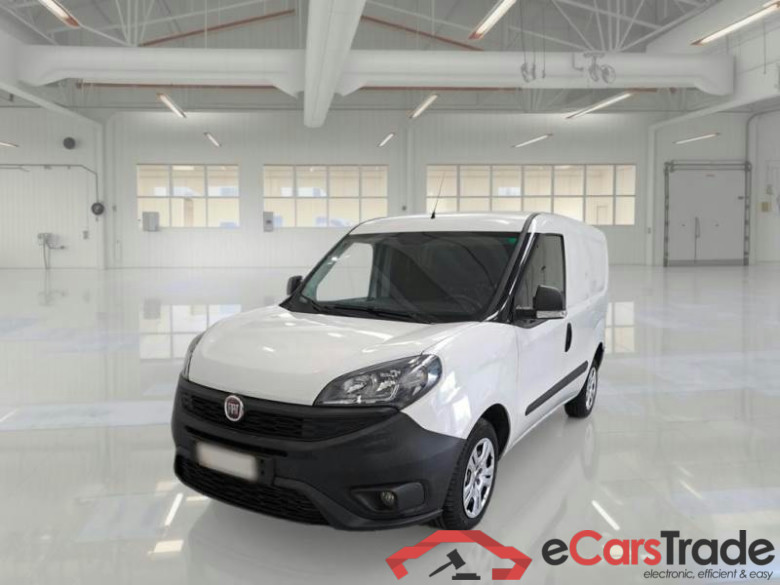 FIAT DOBLÒ CARGO / 2014 / 4P / VETT. FURGONATA CH1 LOUNGE 1.6 MJET 105CV E6D-F SeS #1