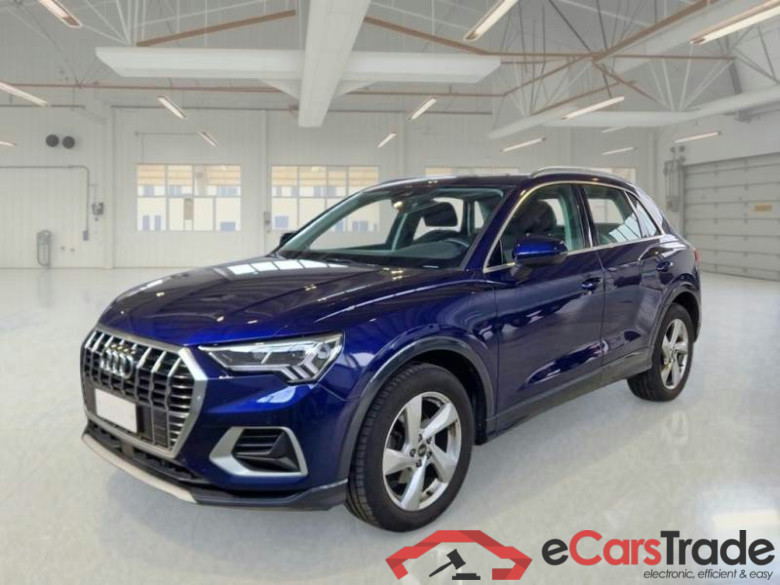 AUDI Q3 / 2018 / 5P / SUV 35 TDI QUATTRO S TRONIC BUSINESS ADVANCE