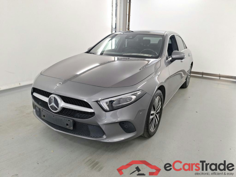MERCEDES-BENZ A-CLASS LIMOUSINE 1.3 A 250 E BUSINESS SOLUTION DCT