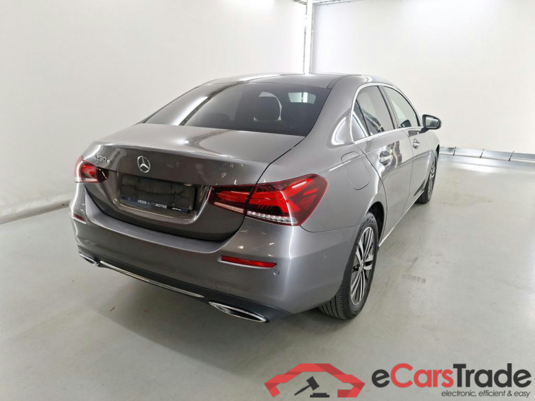 MERCEDES-BENZ A-CLASS LIMOUSINE 1.3 A 250 E BUSINESS SOLUTION DCT #4