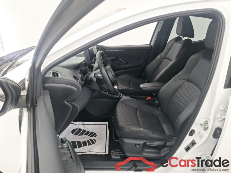 TOYOTA YARIS 1.5 VVT-I HEV STYLE E-CVT #5