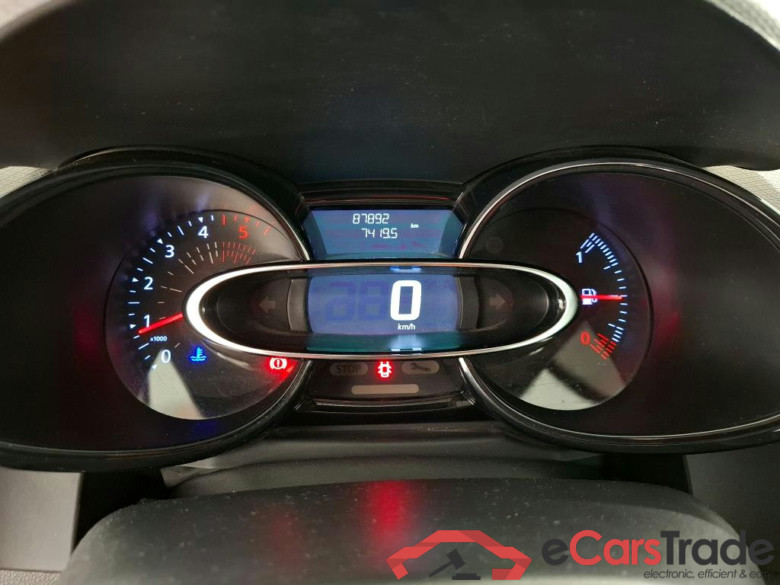 Clio IV Air 1.5 dCi 90CV BVM5 E6 #6