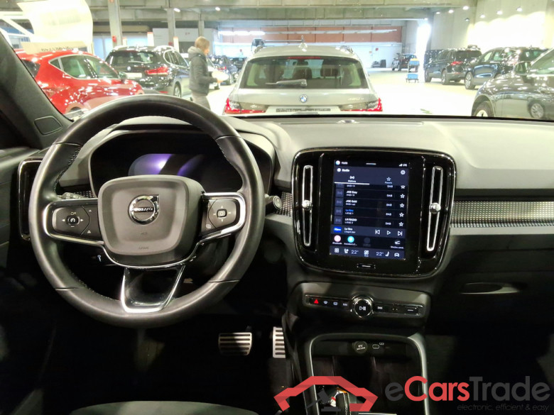 VOLVO XC40 78 KWH P8 AWD RECHARGE R-DESIGN #6