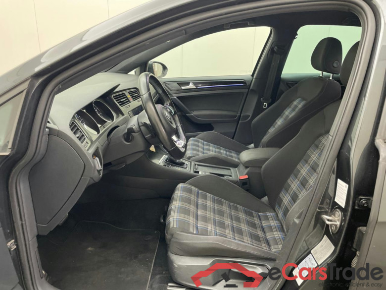 VOLKSWAGEN GOLF 1.4 TSI GTE Connected Series #5