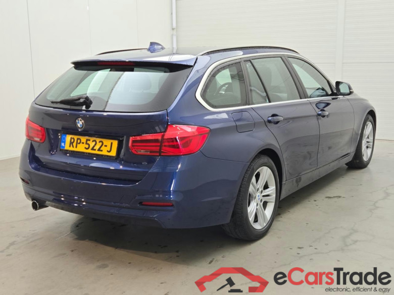 BMW 3-SERIE TOURING 318i Corporate Lease Executive #4
