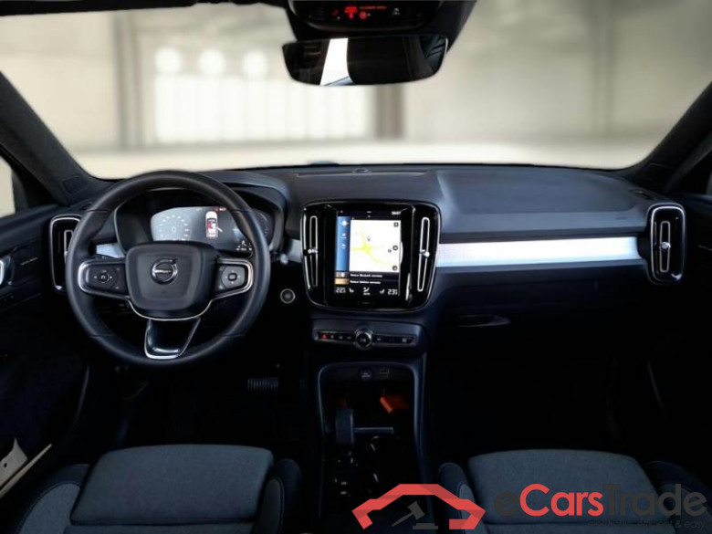 VOLVO XC40 / 2021 / 5P / SUV T4 RECHARGE PLUG-IN AUTO PLUS DARK #3