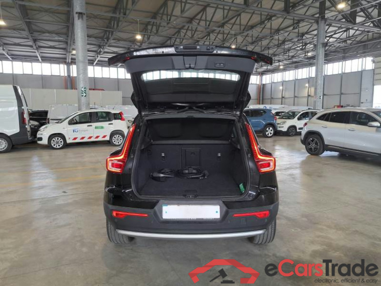 VOLVO XC40 / 2021 / 5P / SUV T5 RECHARGE PLUG-IN AUTO PLUS BRIGHT #5