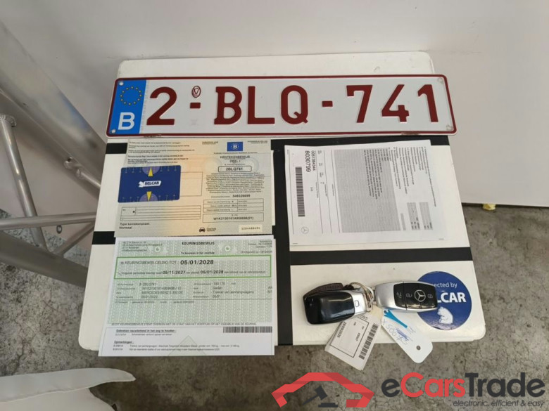 Mercedes-Benz E-Klasse Berline E 300 de 4d #4