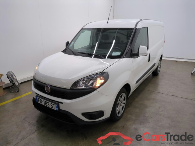FIAT Doblò Cargo / 2015 / 4P / Fourgonnette Maxi 1.6 Mjet 105 Pro Lounge 750kg