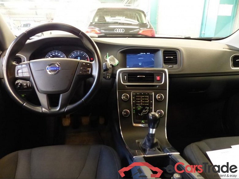 VOLVO S60 1.6 D DRIVE KINETIC START/STOP Navi Klima PCC... #3
